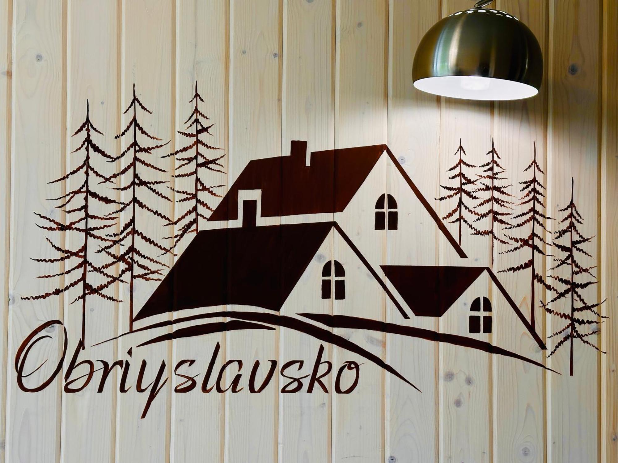 Obriyslavsko Villa Luaran gambar