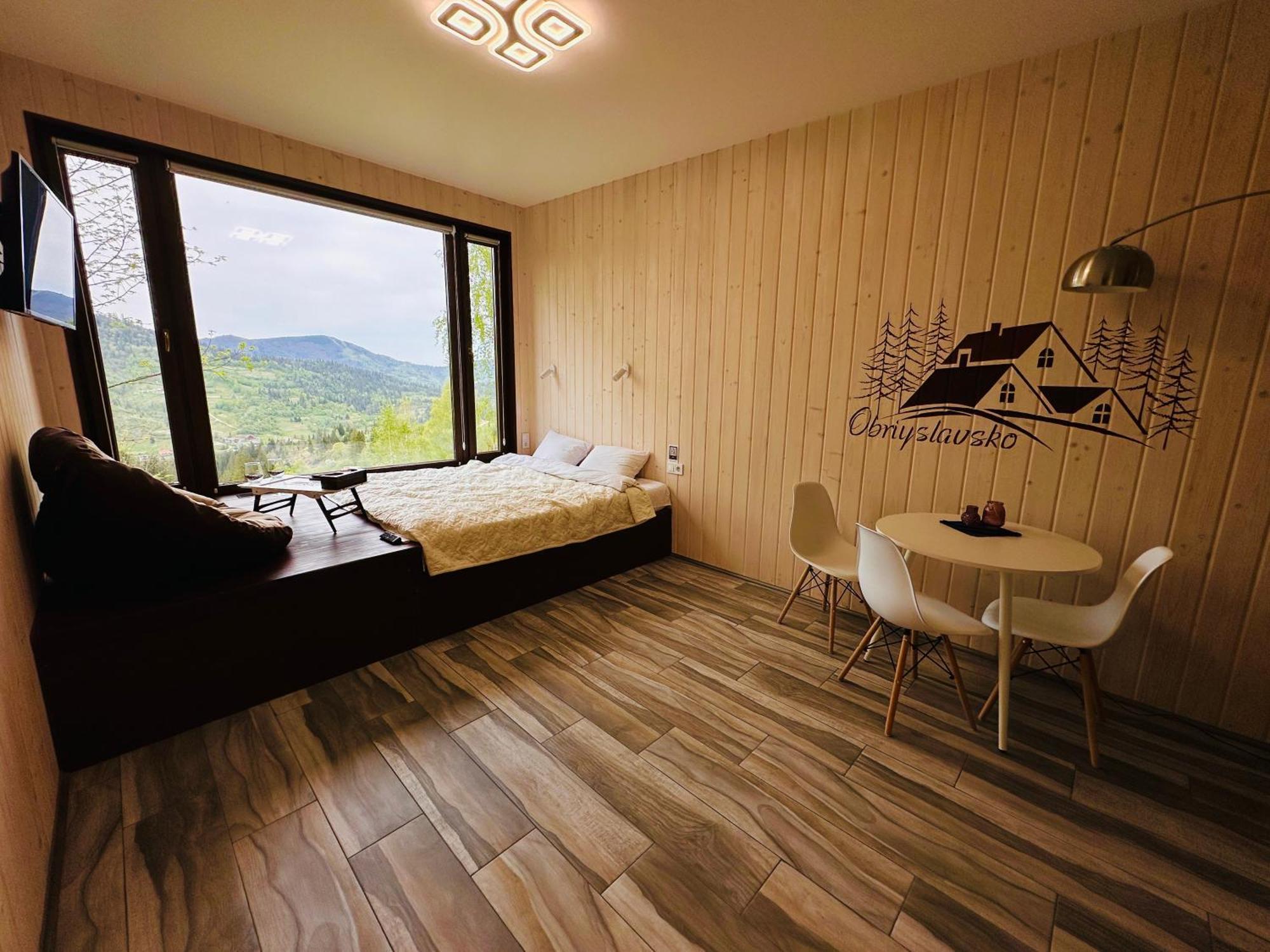 Obriyslavsko Villa Luaran gambar